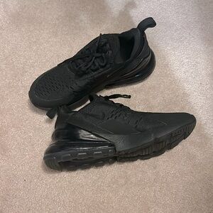 Black Nike Airmax